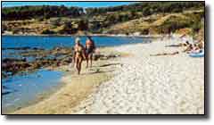 Beach in center of Lumbarda